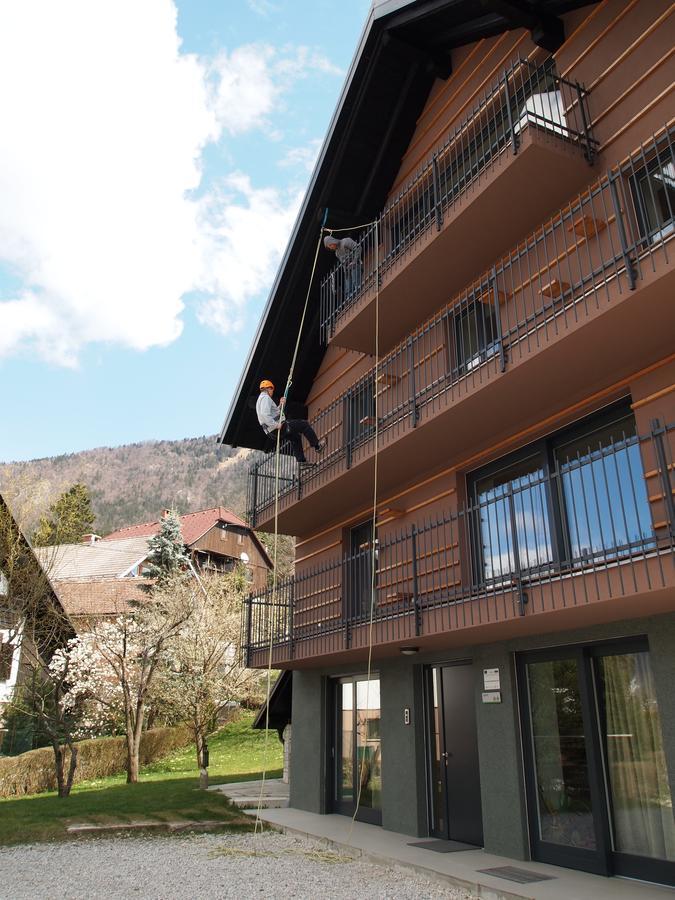 Križe Bed & Breakfast Base Camp المظهر الخارجي الصورة